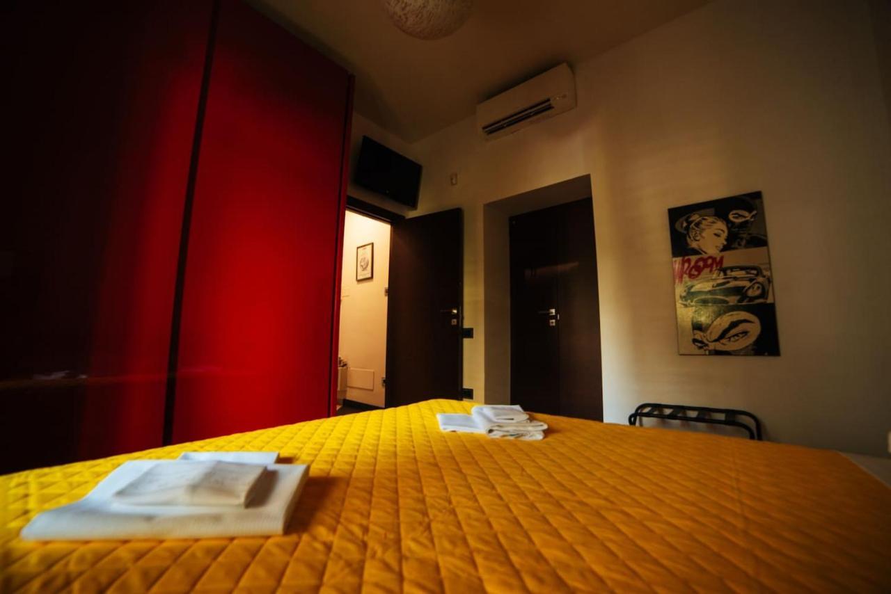 Domus Gisulfo Apartment Salerno Bagian luar foto