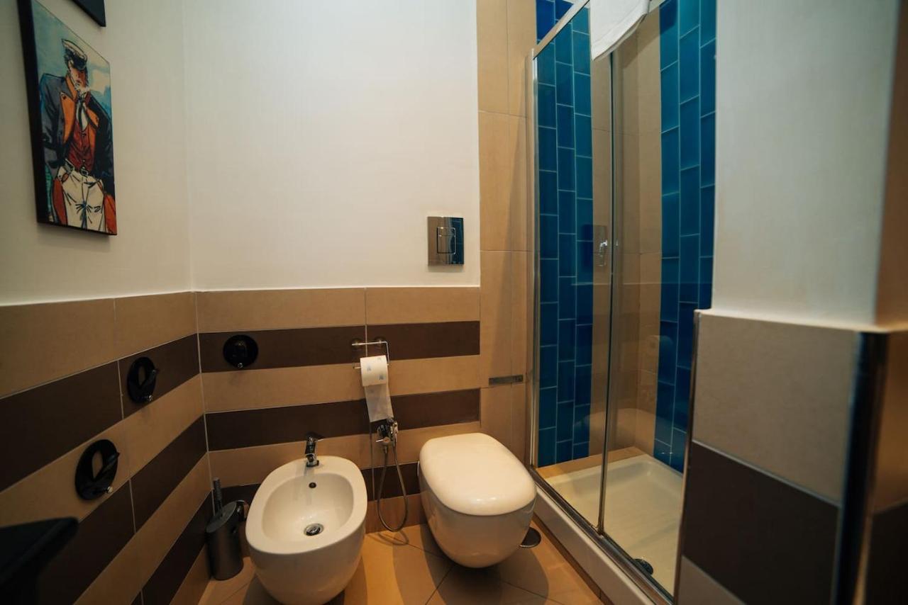 Domus Gisulfo Apartment Salerno Bagian luar foto