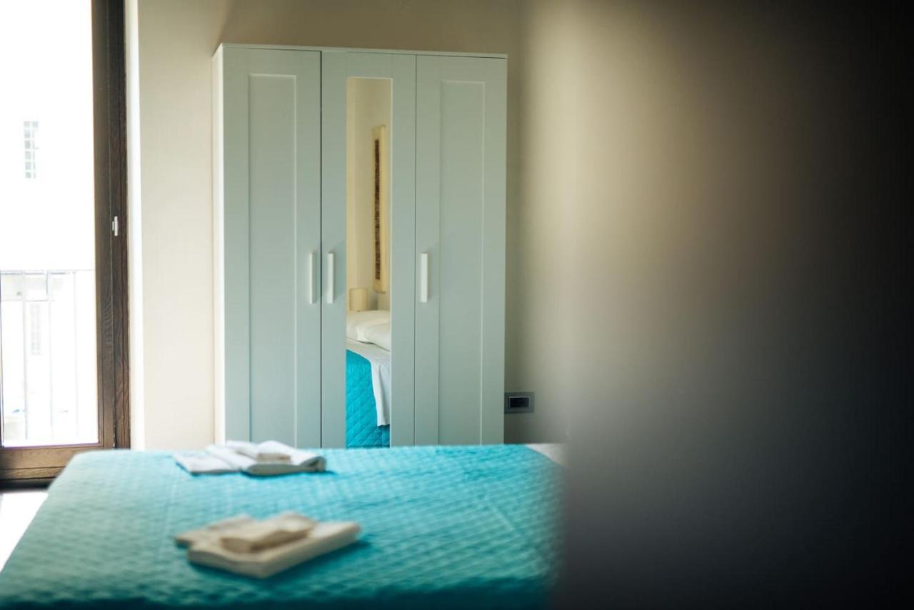 Domus Gisulfo Apartment Salerno Bagian luar foto
