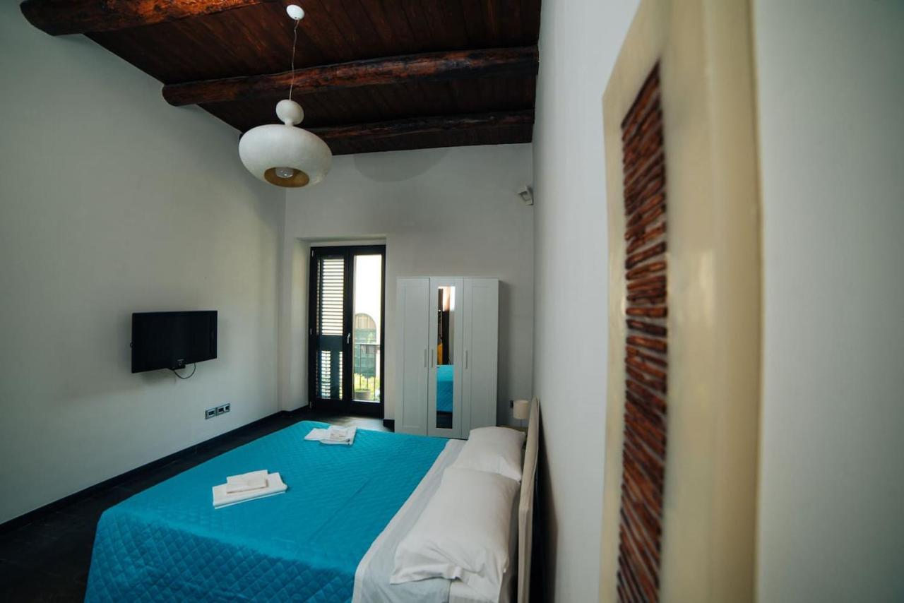 Domus Gisulfo Apartment Salerno Bagian luar foto