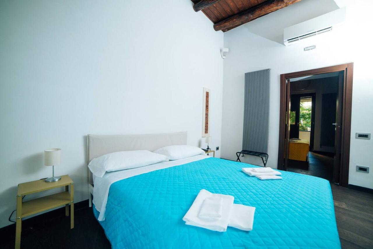Domus Gisulfo Apartment Salerno Bagian luar foto