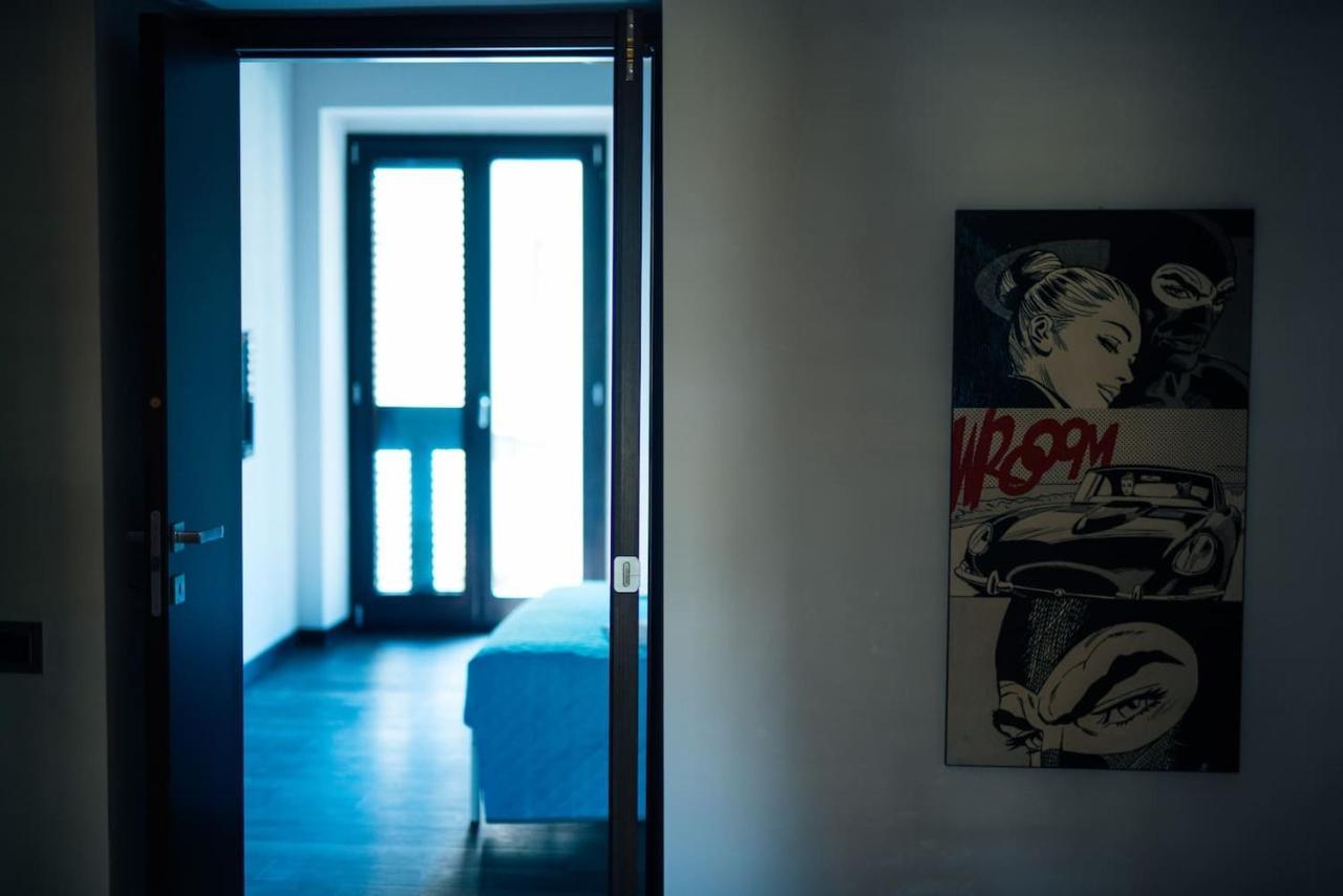 Domus Gisulfo Apartment Salerno Bagian luar foto